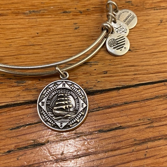 Alex & Ani St. Thomas Bangle - Picture 7 of 14